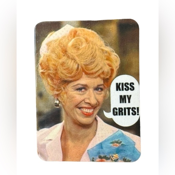 Kiss My Grits Flo Refrigerator Magnet Collectible New - Picture 1 of 3